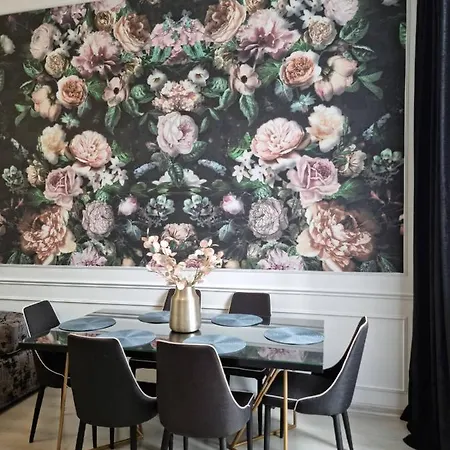 Leogrand On Lychakivska 3 *