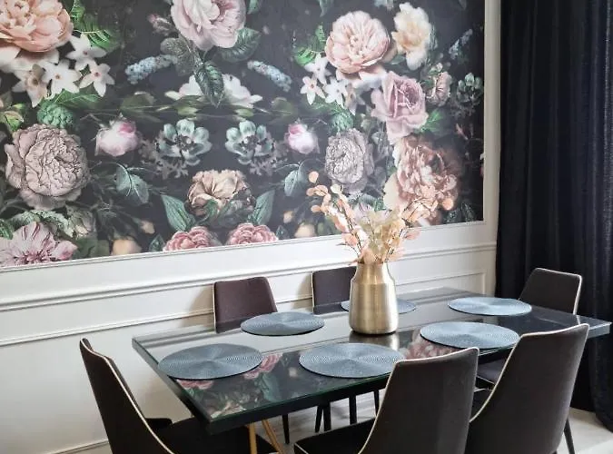 Leogrand On Lychakivska 3 *