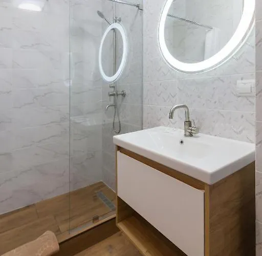 Апартаменты Leogrand On Lychakivska 3