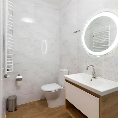 Leogrand On Lychakivska 3 * Lviv