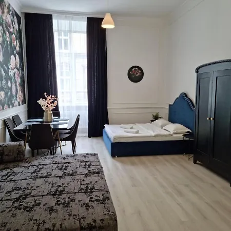 Leogrand On Lychakivska 3 Lviv